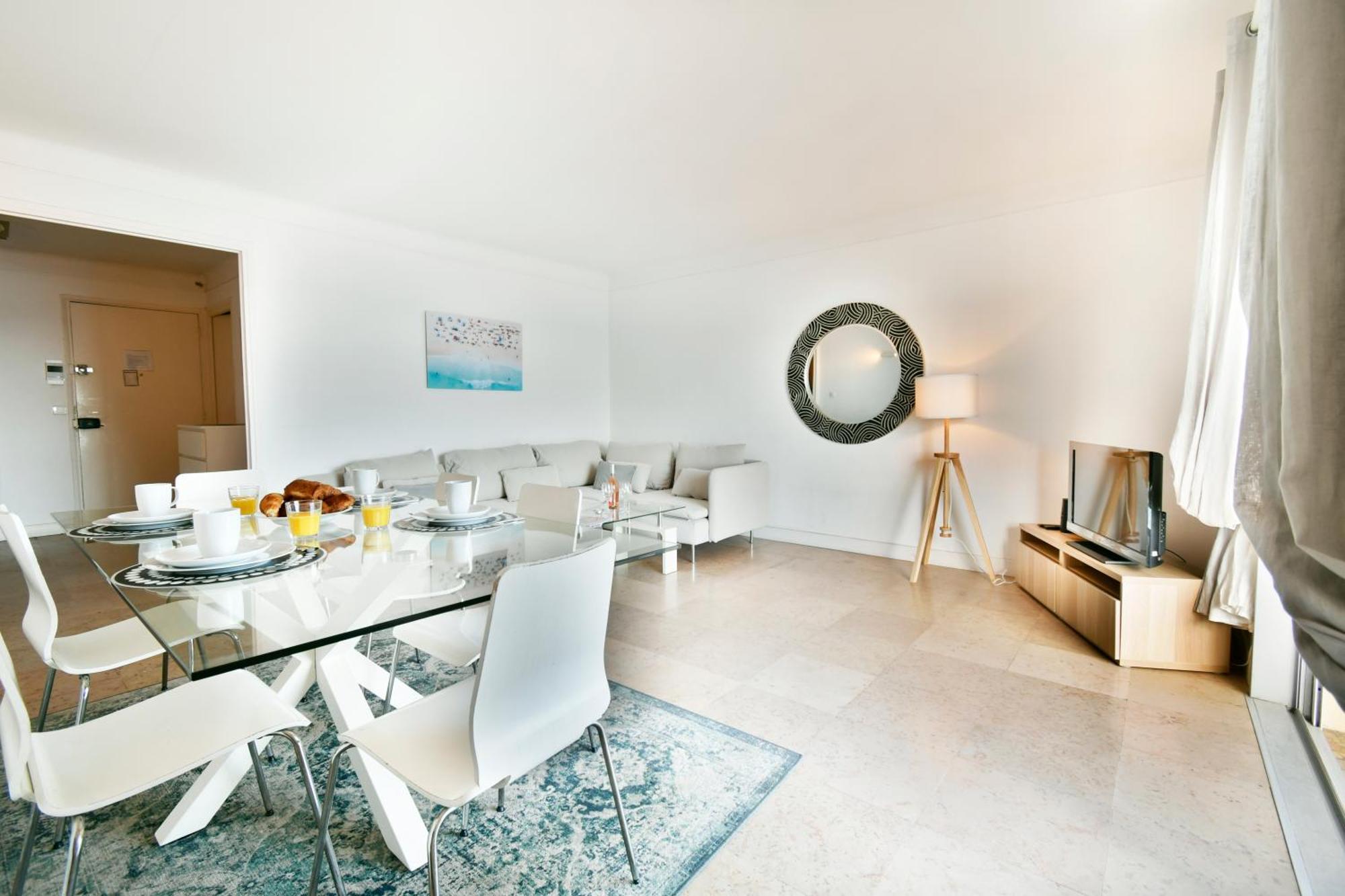 Plage Du Midi- Vue Sur Mer Standing Presta Cannes Exterior photo